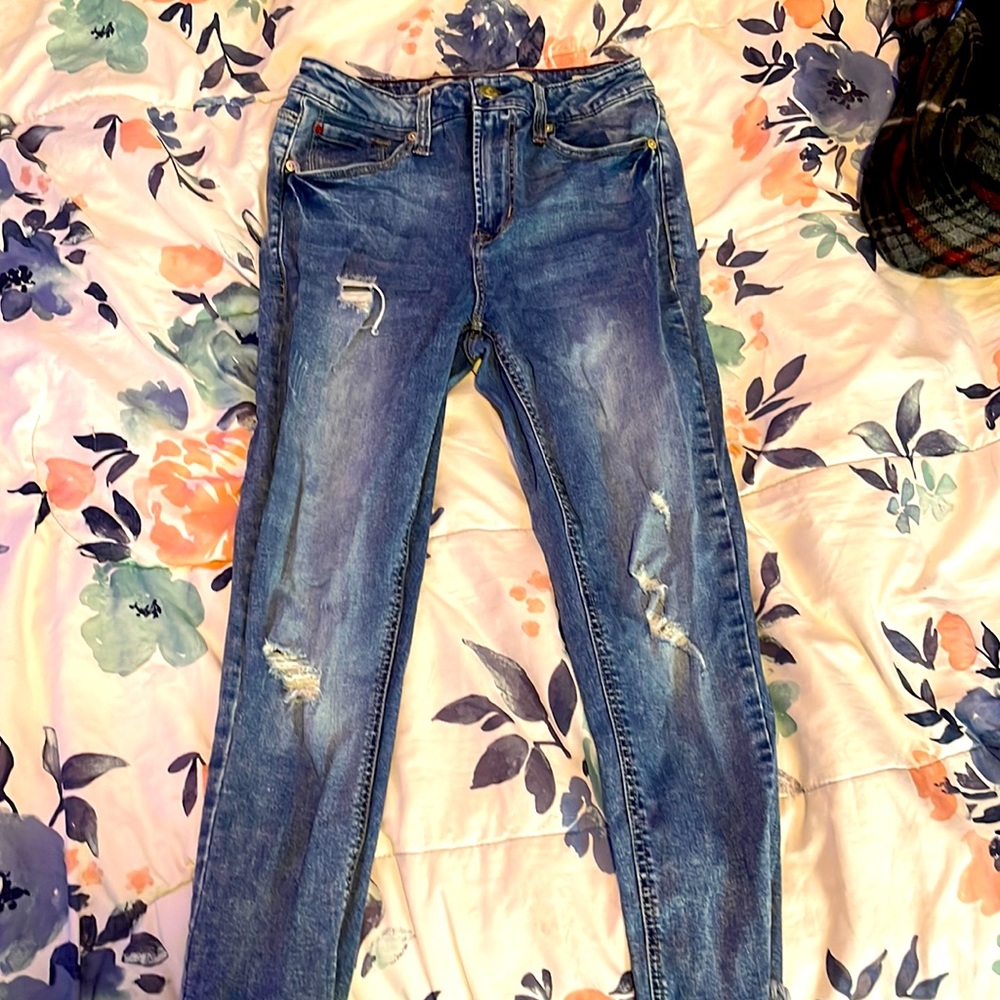 Seven 7 jeans.